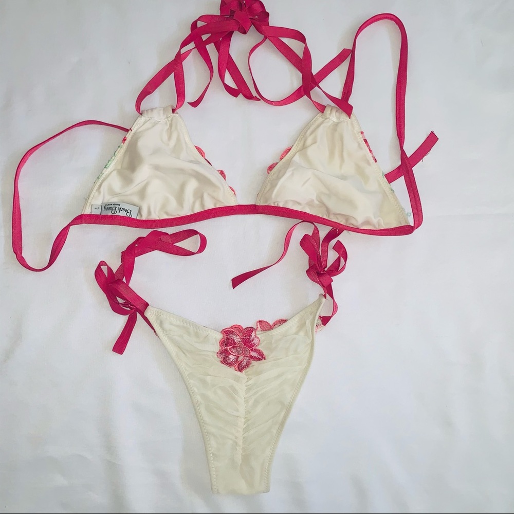 Beach Bunny Secret Garden Bikini RARE Hard to find - Picture 6 of 8